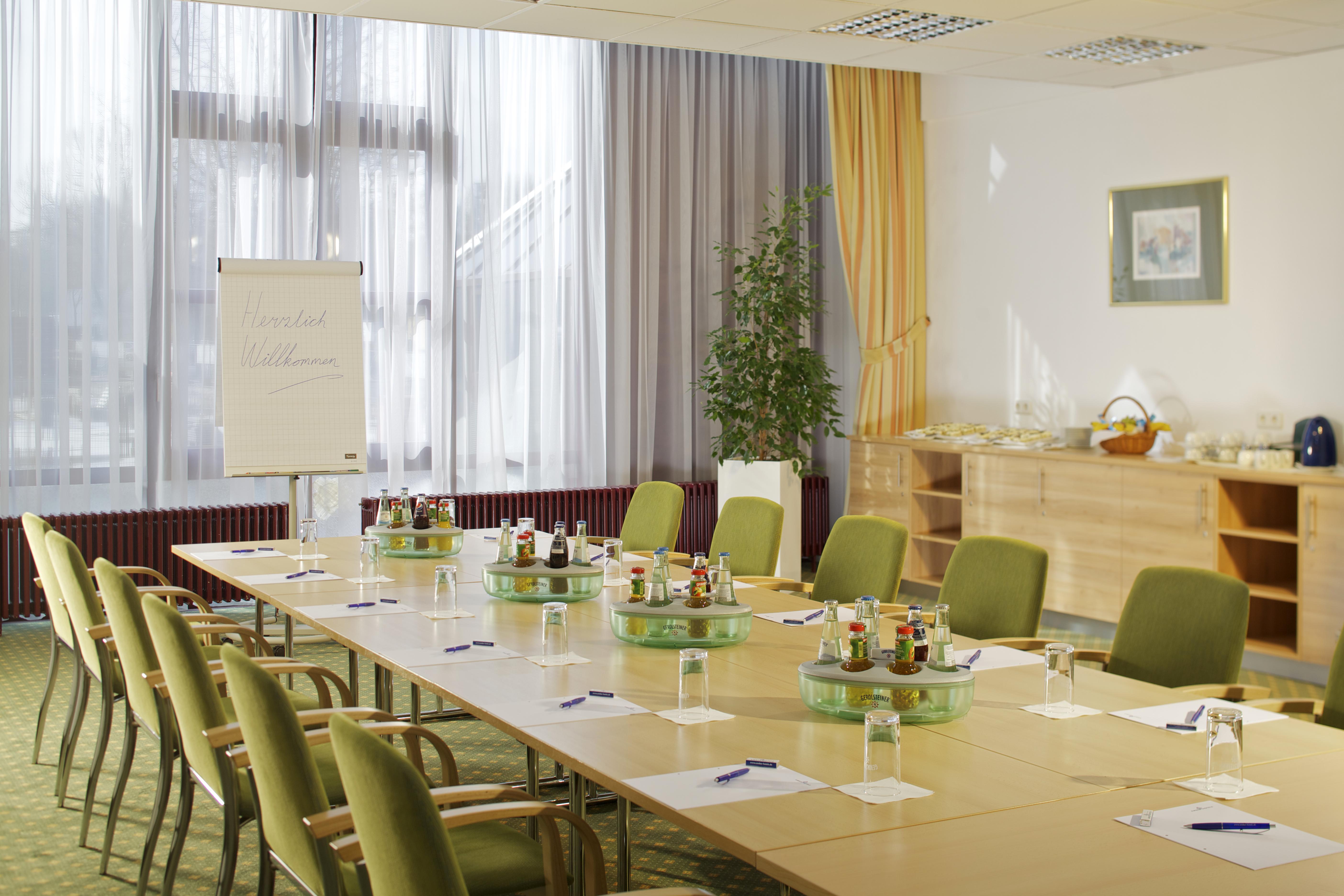 Plaza Inn Berlin Charlottenburg — Photos 1